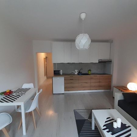 Apartamenty Lewa Лодзь Экстерьер фото
