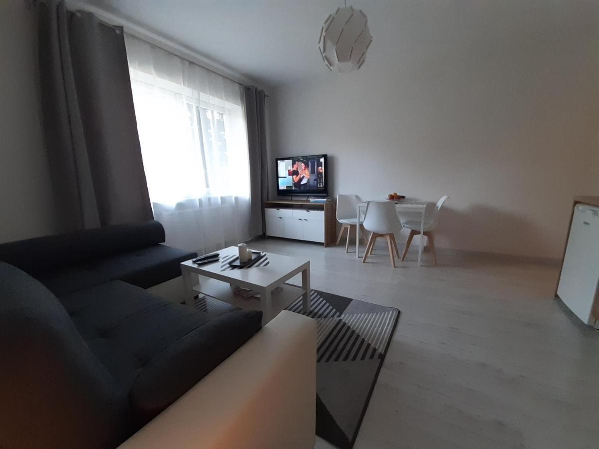 Apartamenty Lewa Лодзь Экстерьер фото